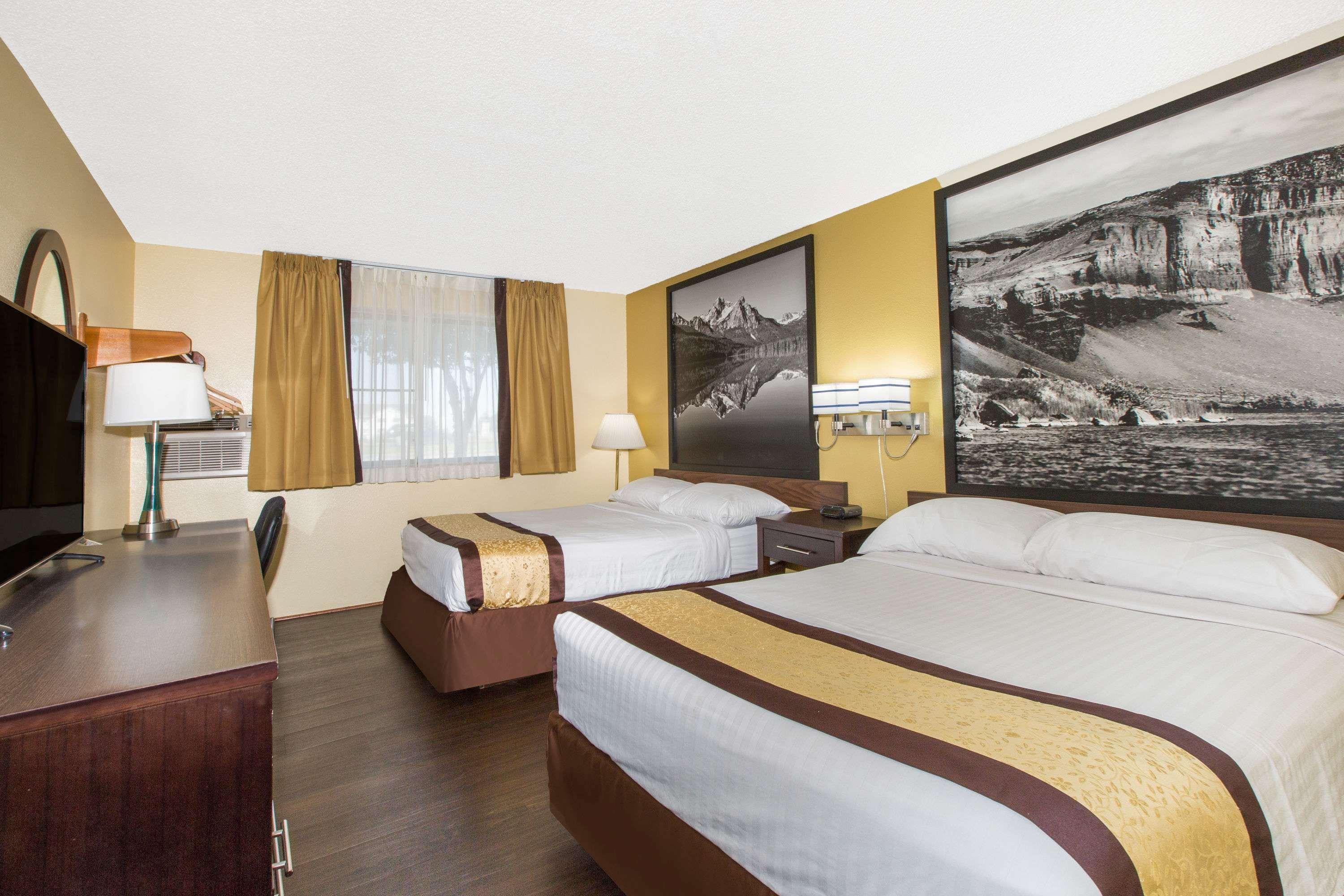 Super 8 by Wyndham Nampa Hotel Bagian luar foto