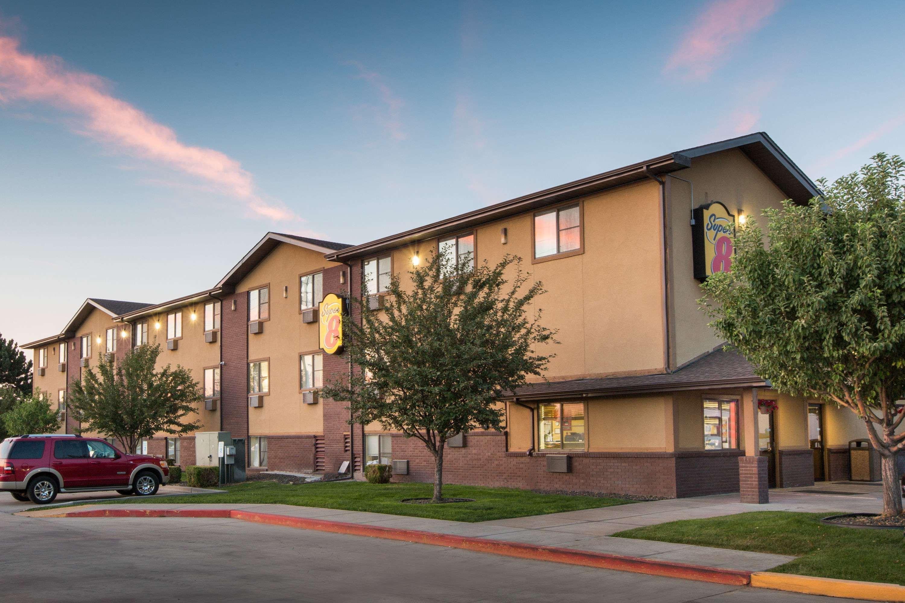Super 8 by Wyndham Nampa Hotel Bagian luar foto
