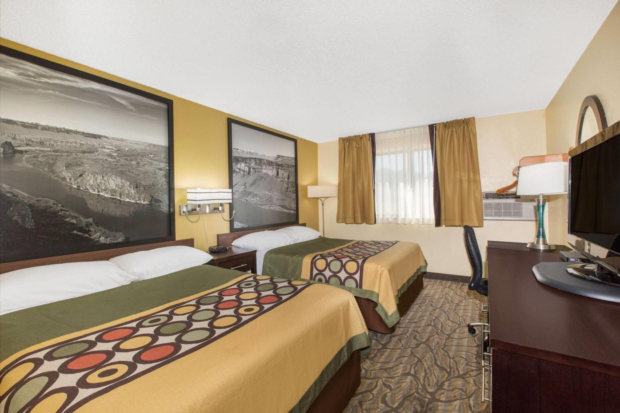 Super 8 by Wyndham Nampa Hotel Bagian luar foto