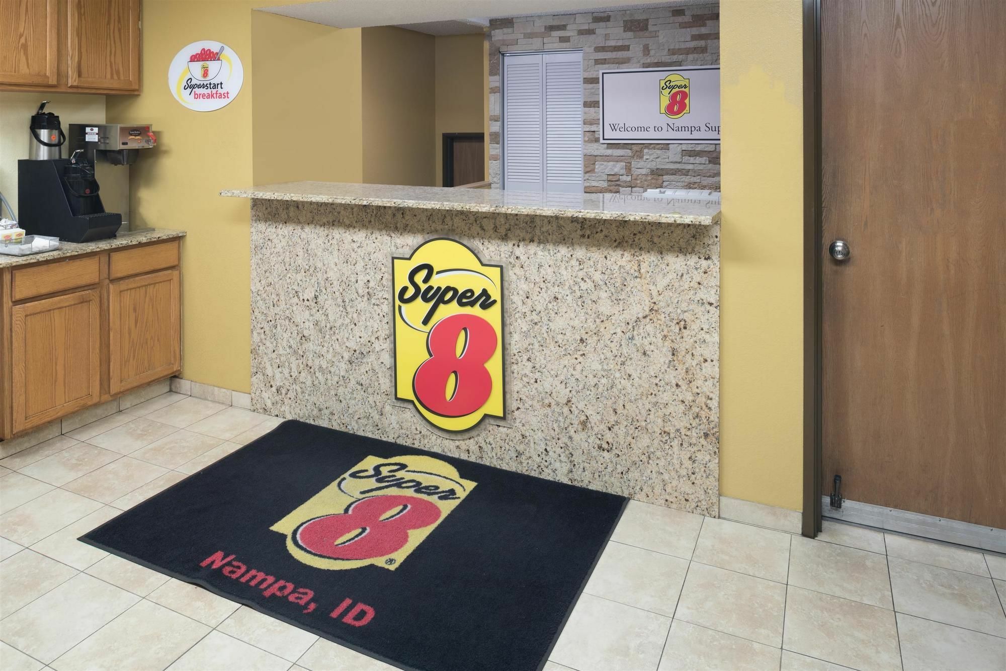 Super 8 by Wyndham Nampa Hotel Bagian luar foto